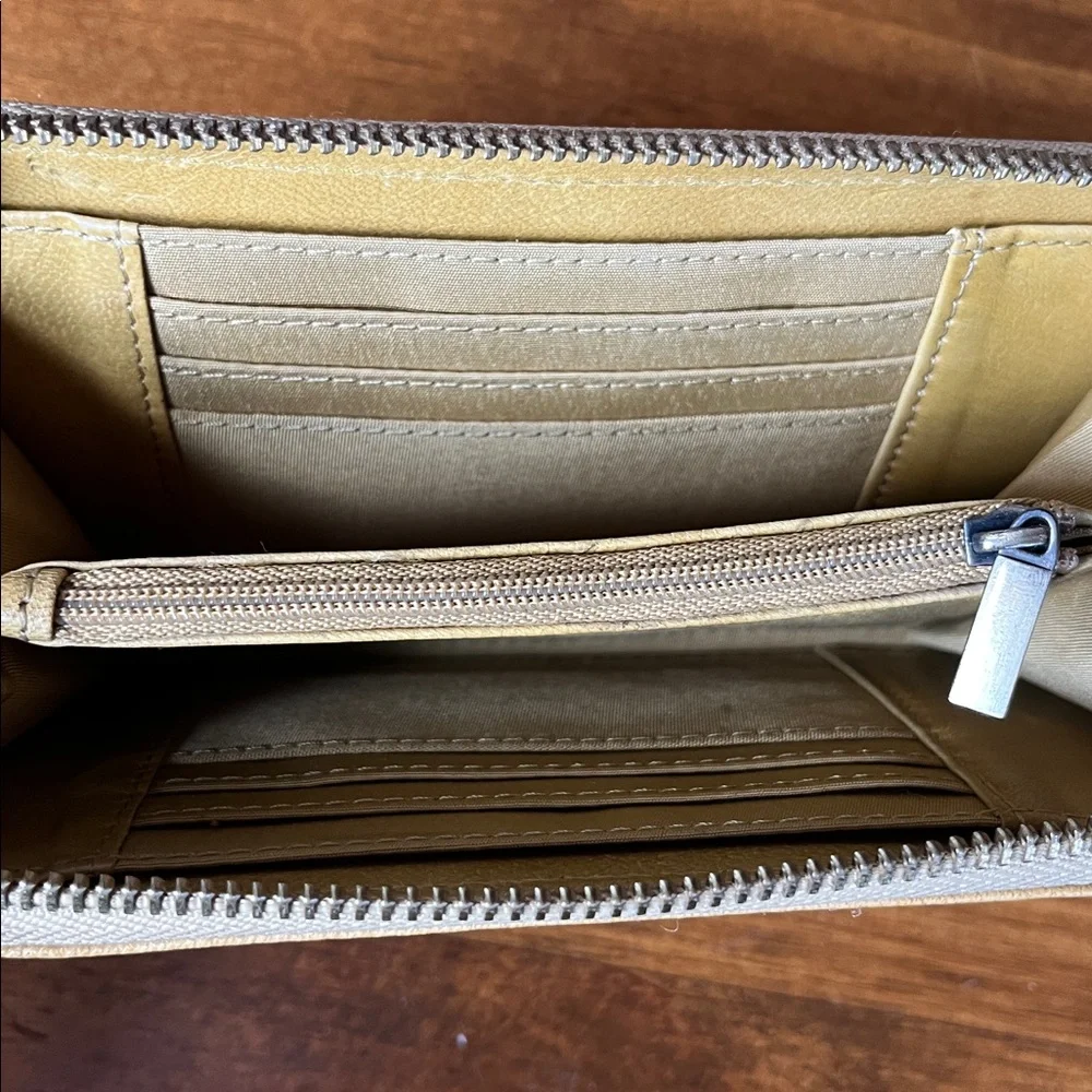 RACHEL Rachel Roy Zip Around Wallet Wrislet